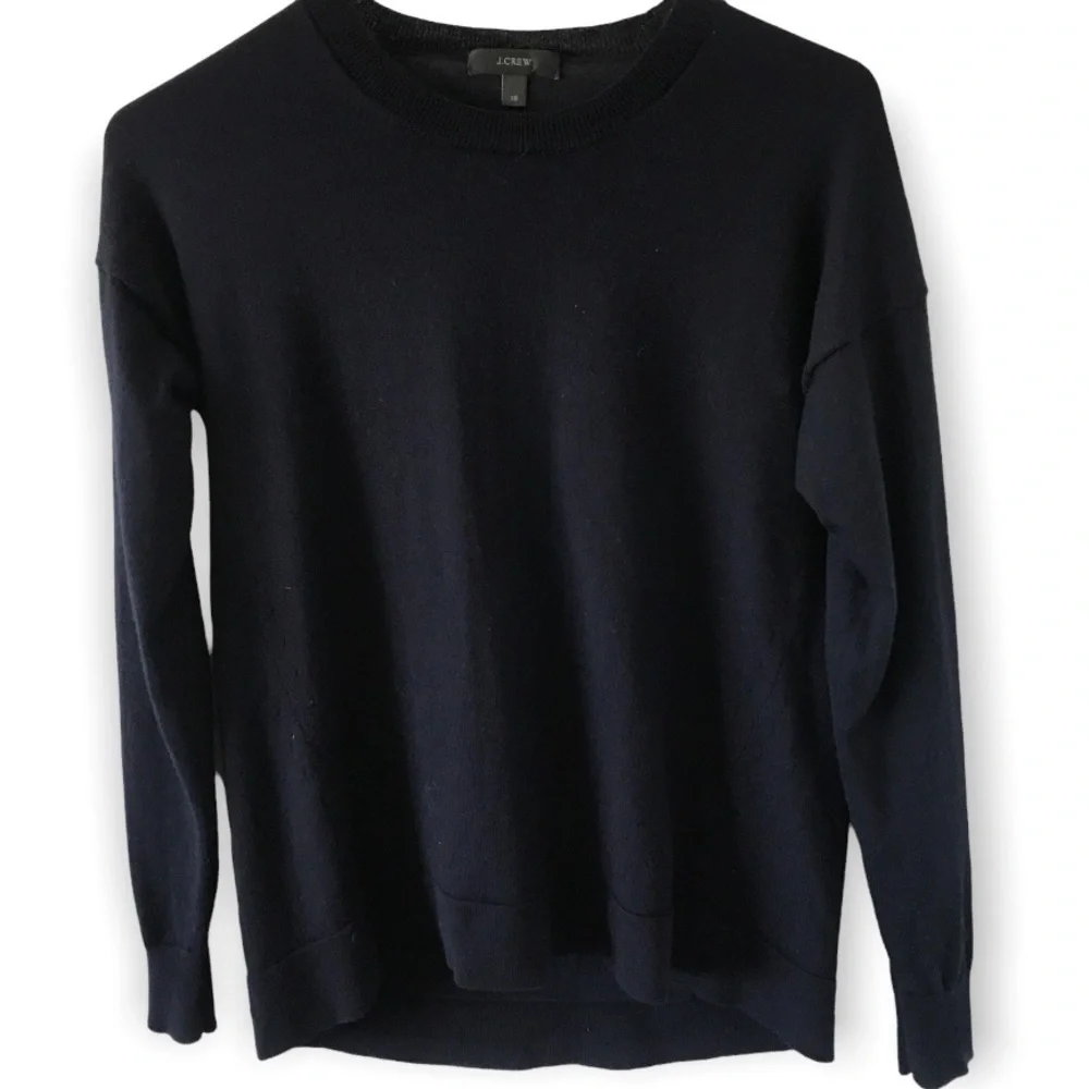 J. Crew Men’s Dark Blue crew neck sweater XS